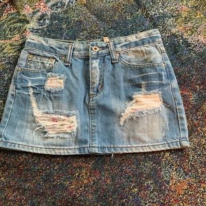Adorable jean skirt size small